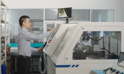 加工支持 看镜片